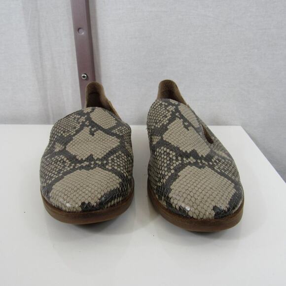 Lucky Brand Size 9 Snake Cut-Out Side Cahill Almond Toe Slip On Leather Flats - Picture 4 of 13